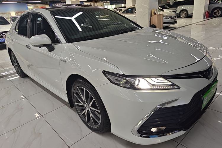 Used Toyota Camry 2021 Dual-Motor 2.5HG Luxury Edition Front Right 45 Deg