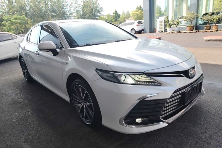 Used Toyota Camry 2021 Dual-Motor 2.5HG Luxury Edition Front Right 45 Deg