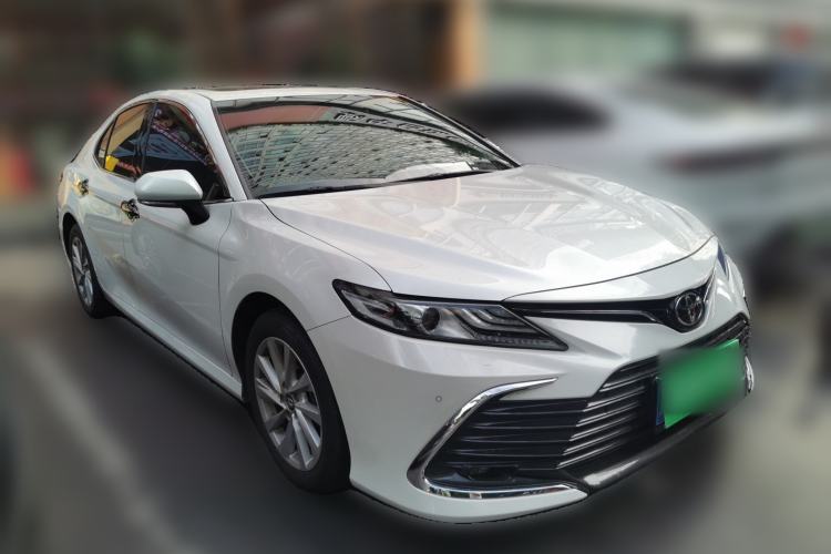 Used Toyota Camry 2021 2.0G Luxury Edition Front Right 45 Deg