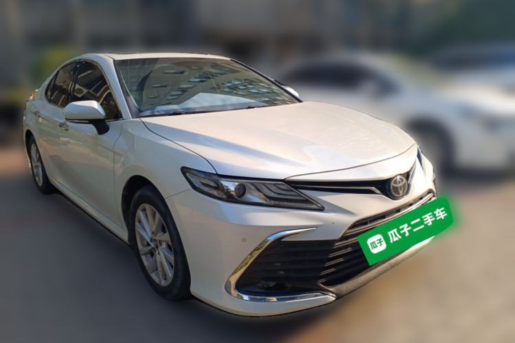 Used Toyota Camry 2021 2.0G Luxury Edition Front Right 45 Deg