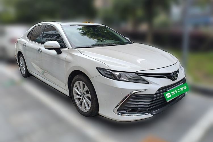 Used Toyota Camry 2021 2.0G Luxury Edition Front Right 45 Deg