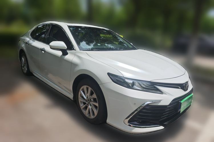 Used Toyota Camry 2021 2.0G Luxury Edition Front Right 45 Deg