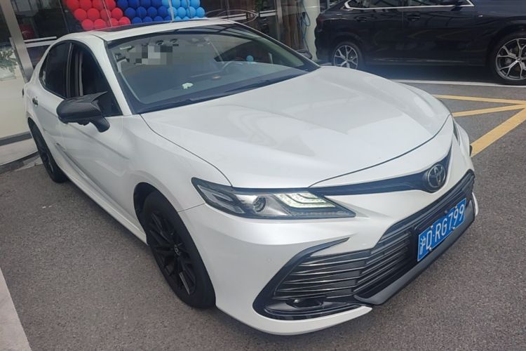 Used Toyota Camry 2021 2.0G Luxury Edition Front Right 45 Deg