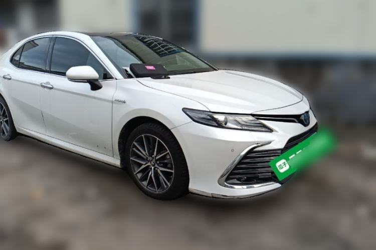 Used Toyota Camry 2021 Dual-Motor 2.5HG Luxury Edition Front Right 45 Deg
