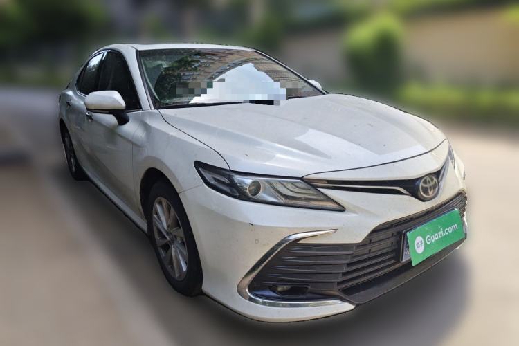 Used Toyota Camry 2021 2.0G Luxury Edition Front Right 45 Deg