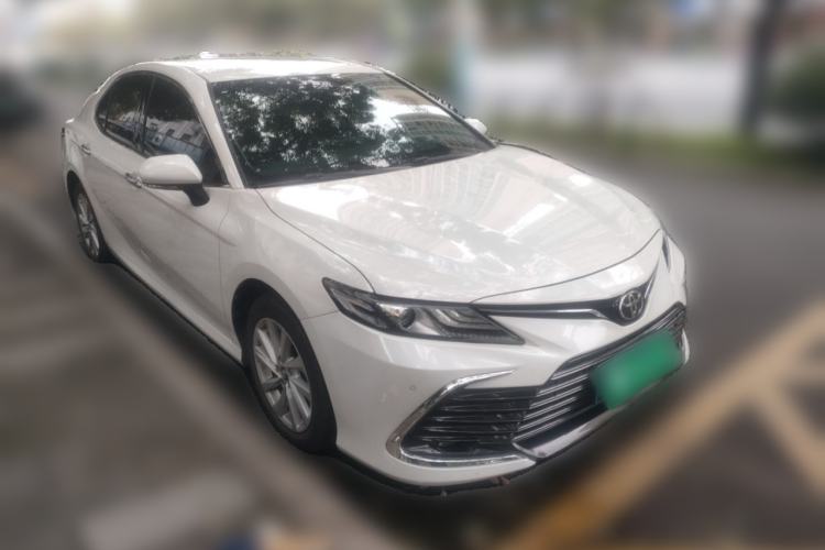 Used Toyota Camry 2021 2.0G Luxury Edition Front Right 45 Deg