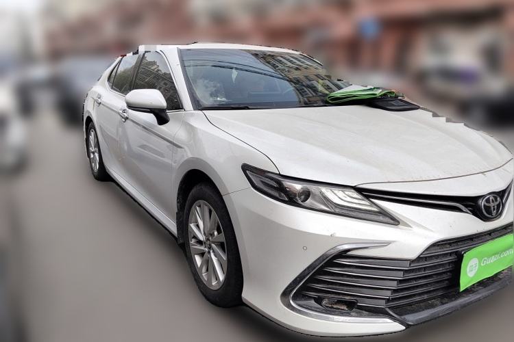 Used Toyota Camry 2021 2.0G Luxury Edition Front Right 45 Deg