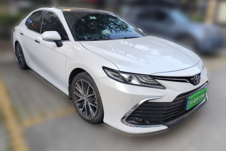 Used Toyota Camry 2021 2.5G Luxury Edition Front Right 45 Deg