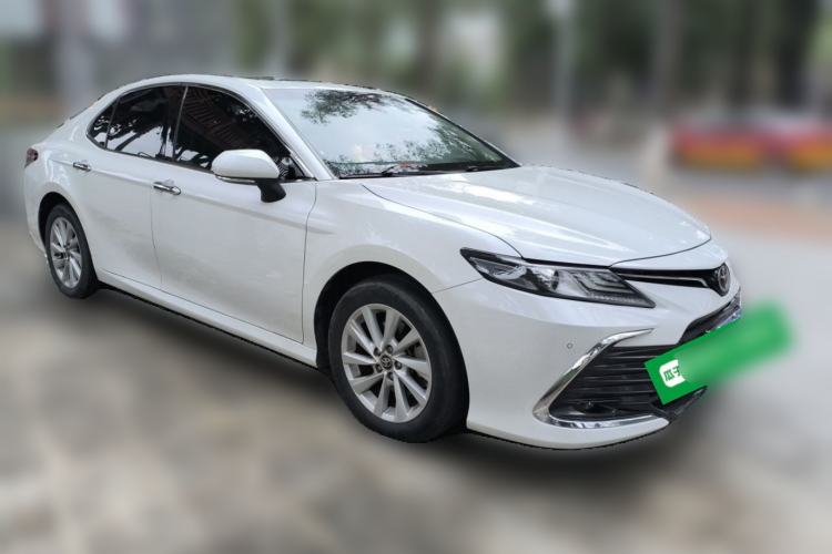 Used Toyota Camry 2021 2.0G Luxury Edition Front Right 45 Deg