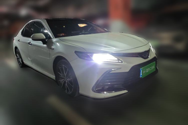 Used Toyota Camry 2021 Dual-Motor 2.5HG Luxury Edition Front Right 45 Deg