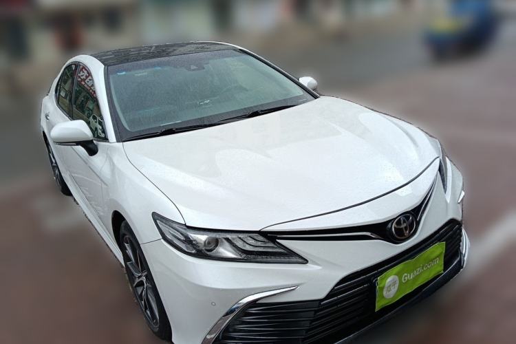 Used Toyota Camry 2021 2.5G Luxury Edition Front Right 45 Deg