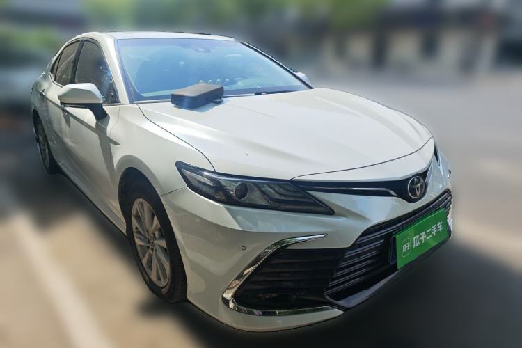 Used Toyota Camry 2021 2.0G Luxury Edition Front Right 45 Deg