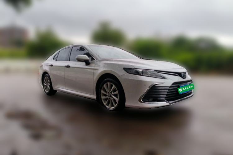Used Toyota Camry 2021 2.0G Luxury Edition Front Right 45 Deg