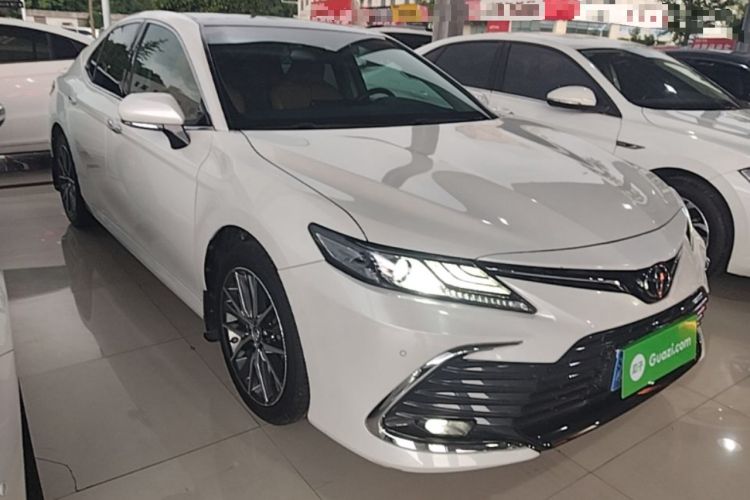 Used Toyota Camry 2021 2.5G Luxury Edition Front Right 45 Deg