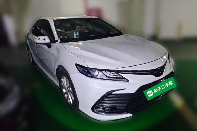 Used Toyota Camry 2021 2.0G Luxury Edition Front Right 45 Deg