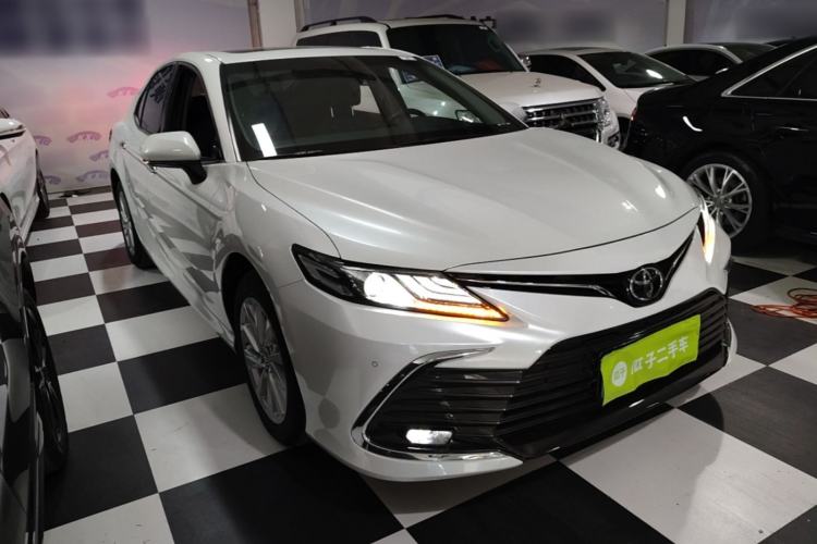 Used Toyota Camry 2021 2.0G Luxury Edition Front Right 45 Deg