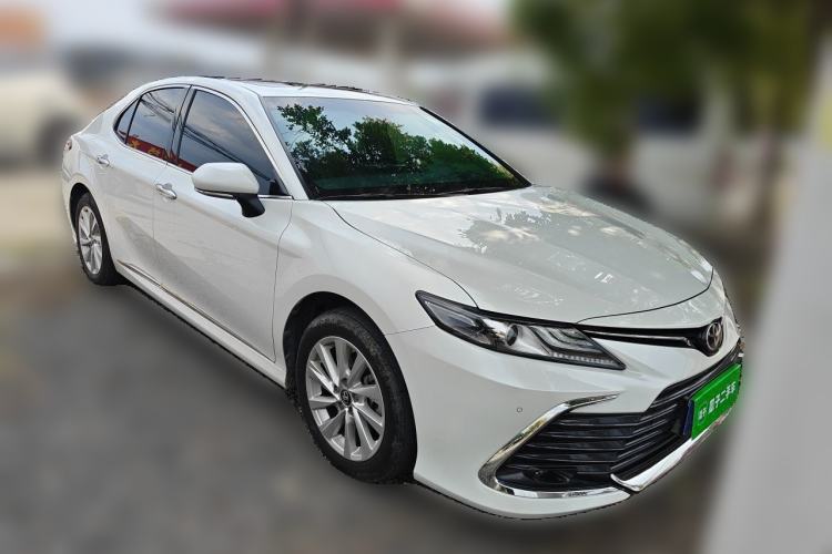 Used Toyota Camry 2021 2.0G Luxury Edition Front Right 45 Deg