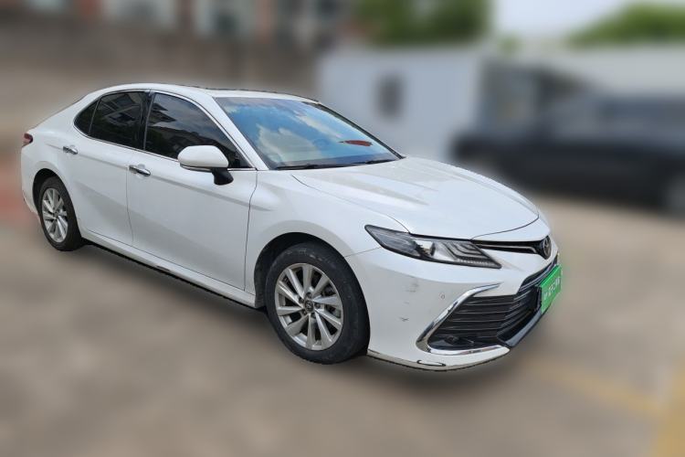 Used Toyota Camry 2021 2.0G Luxury Edition Front Right 45 Deg