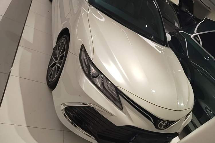 Used Toyota Camry 2021 2.5G Luxury Edition Front
