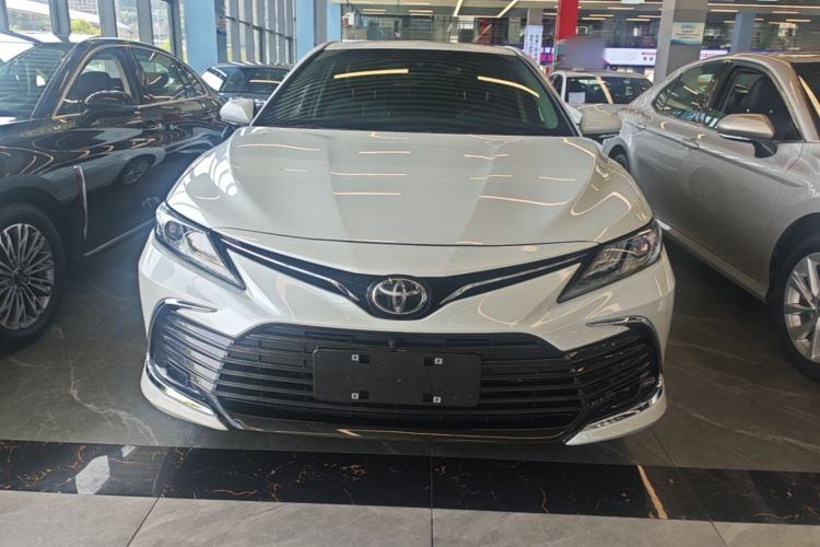 Used Toyota Camry 2021 2.0G Luxury Edition Front