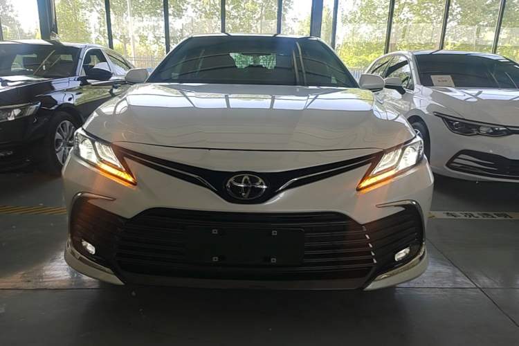 Used Toyota Camry 2021 2.5G Luxury Edition Front