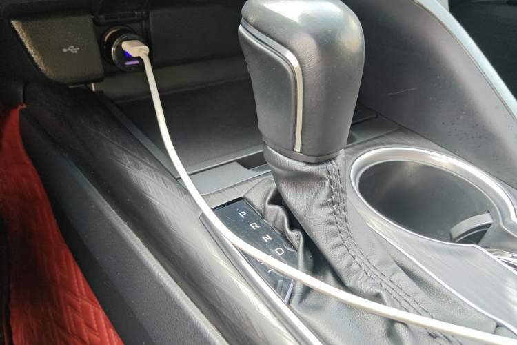 Used Toyota Camry 2021 2.5G Luxury Edition Gear Lever