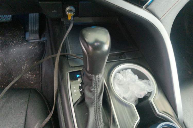 Used Toyota Camry 2021 2.0G Luxury Edition Gear Lever