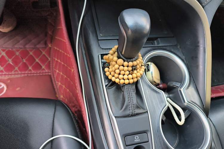 Used Toyota Camry 2021 2.0G Luxury Edition Gear Lever