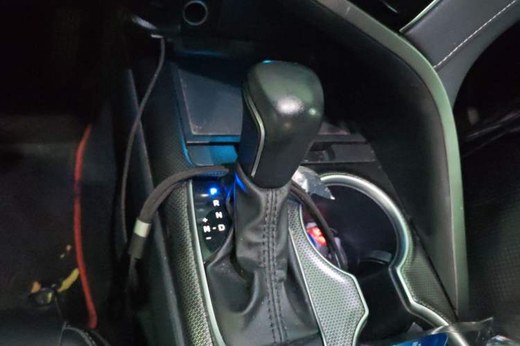 Used Toyota Camry 2021 2.0S FENGSHANG Edition Gear Lever