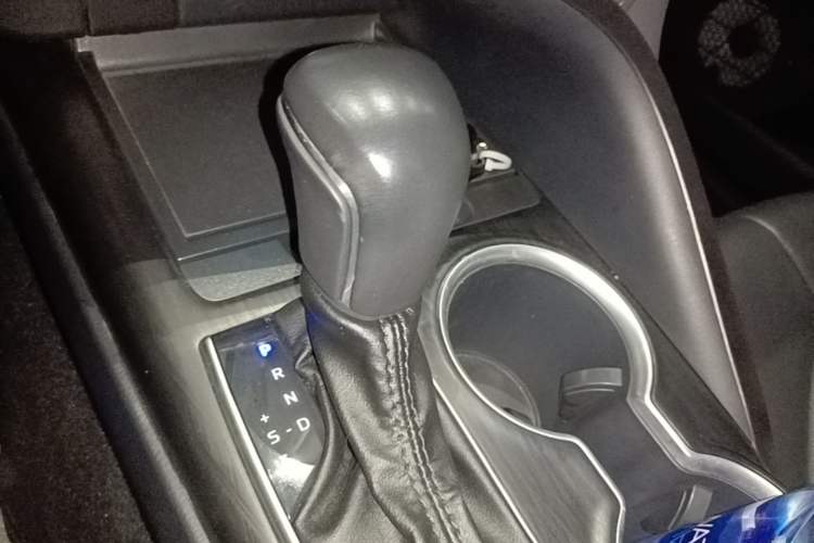 Used Toyota Camry 2021 2.5G Luxury Edition Gear Lever