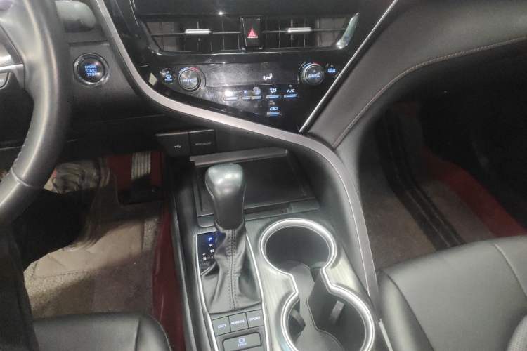 Used Toyota Camry 2021 2.5G Luxury Edition Gear Lever
