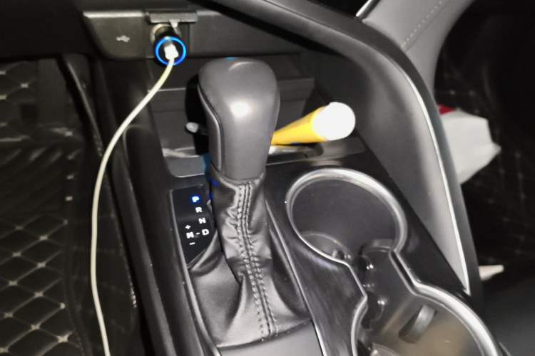 Used Toyota Camry 2021 2.0G Luxury Edition Gear Lever