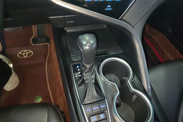 Used Toyota Camry 2021 Dual-Motor 2.5 HGVP Leading Edition Gear Lever