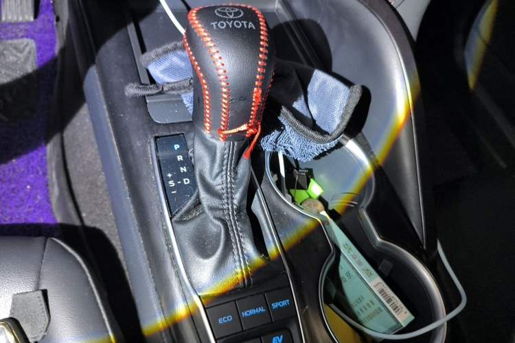 Used Toyota Camry 2021 Dual-Motor 2.5 HGVP Leading Edition Gear Lever