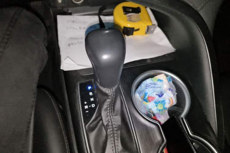 Used Toyota Camry 2021 2.0G Luxury Edition Gear Lever