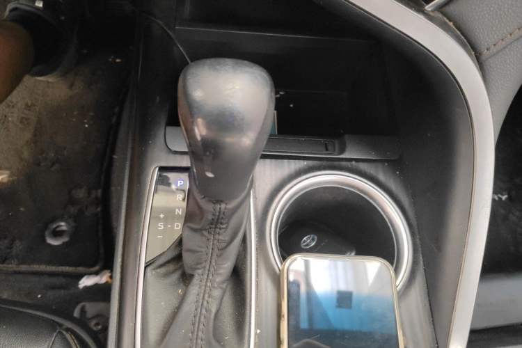 Used Toyota Camry 2021 Dual-Motor 2.5HG Luxury Edition Gear Lever