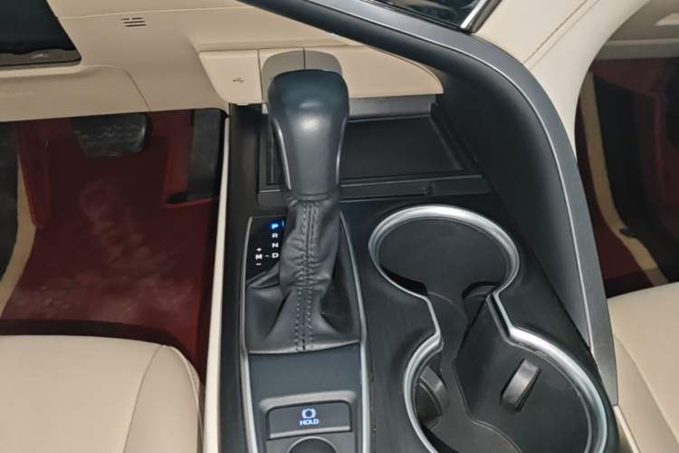 Used Toyota Camry 2021 2.0G Luxury Edition Gear Lever