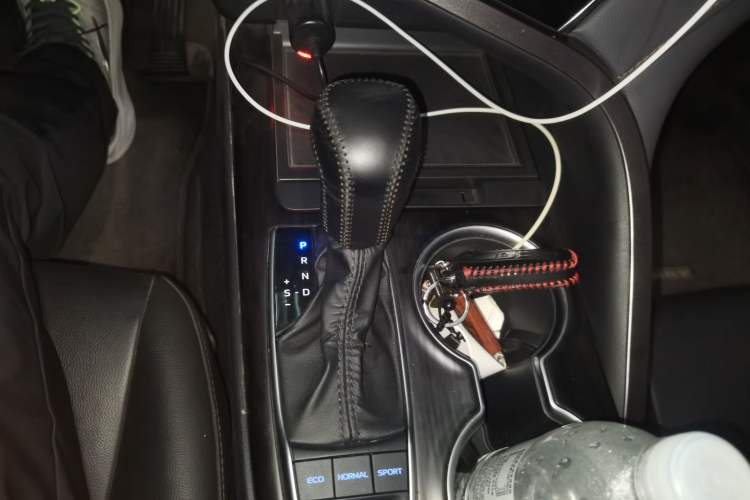 Used Toyota Camry 2021 Dual-Motor 2.5 HGVP Leading Edition Gear Lever
