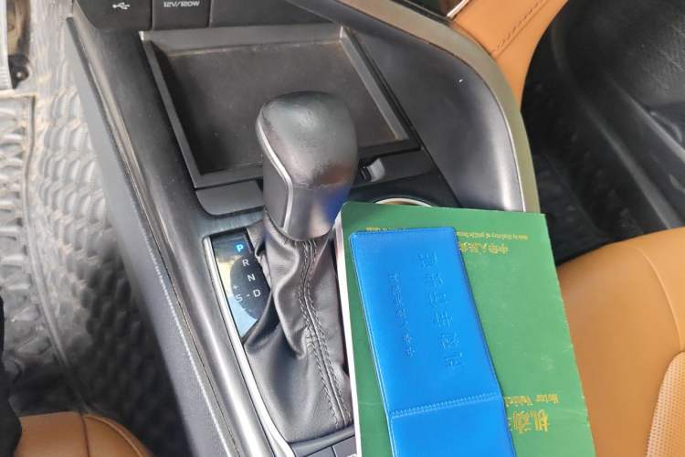 Used Toyota Camry 2021 Dual-Motor 2.5HG Luxury Edition Gear Lever