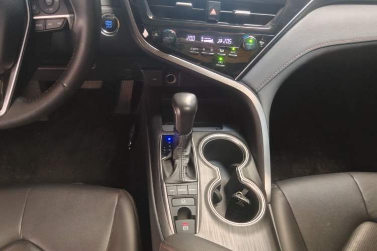 Used Toyota Camry 2021 2.5G Luxury Edition Gear Lever