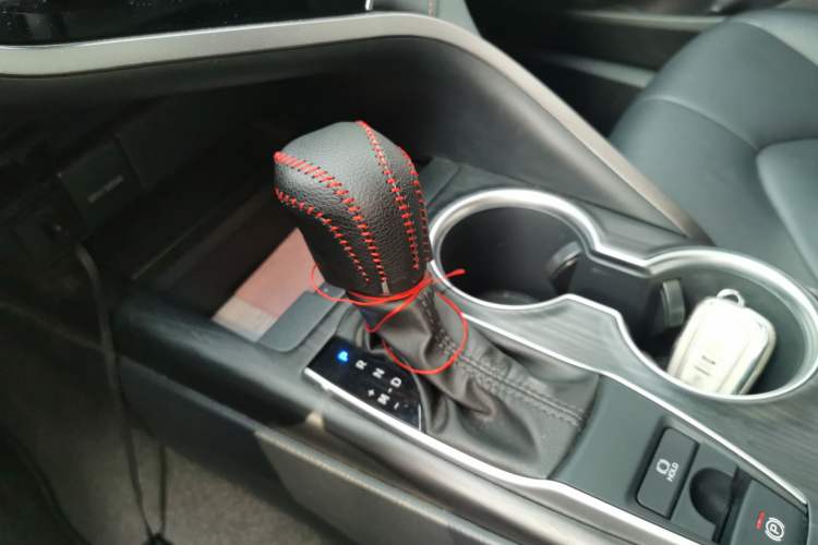 Used Toyota Camry 2021 2.0G Luxury Edition Gear Lever