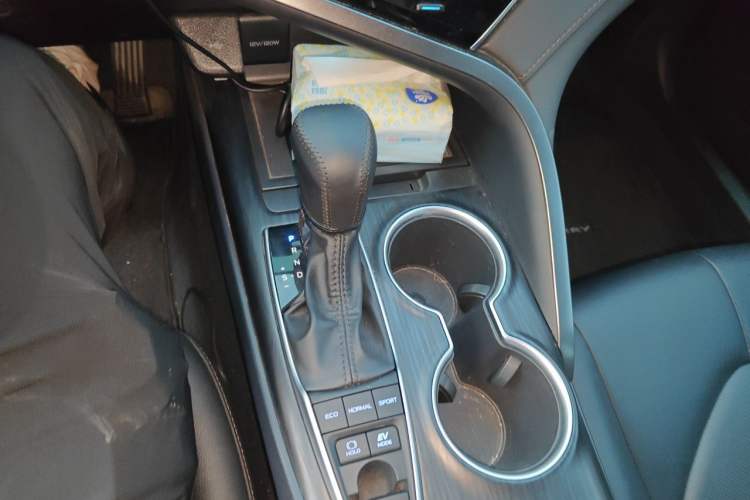 Used Toyota Camry 2021 Dual-Motor 2.5HG Luxury Edition Gear Lever
