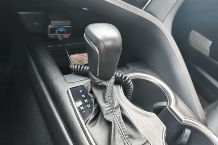 Used Toyota Camry 2021 2.0G Luxury Edition Gear Lever