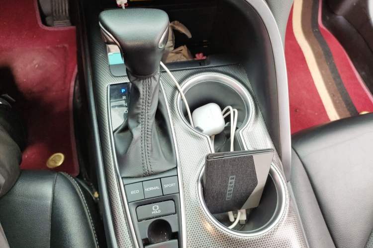 Used Toyota Camry 2021 2.5S Fēngshàng Edition Gear Lever
