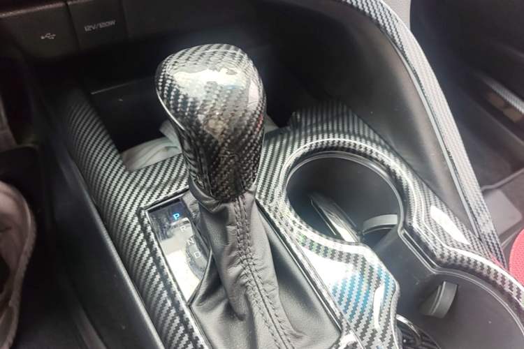 Used Toyota Camry 2021 2.0G Luxury Edition Gear Lever