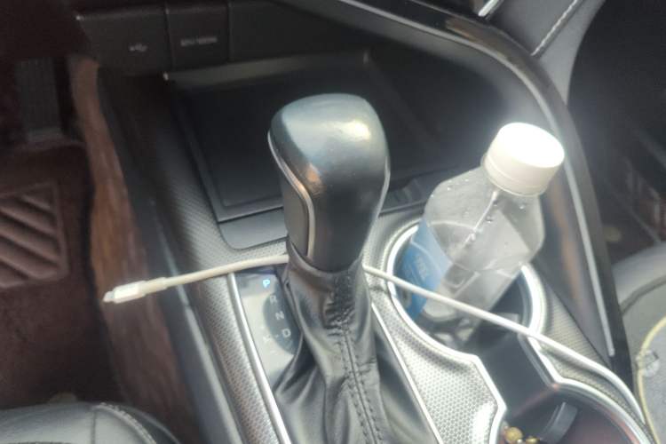 Used Toyota Camry 2021 2.0S FENGSHANG Edition Gear Lever