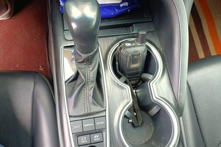 Used Toyota Camry 2021 Dual-Motor 2.5HG Luxury Edition Gear Lever