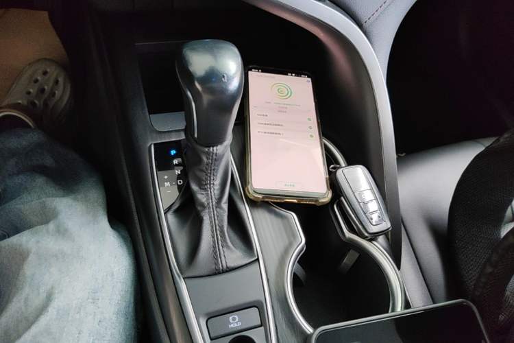 Used Toyota Camry 2021 2.0G Luxury Edition Gear Lever