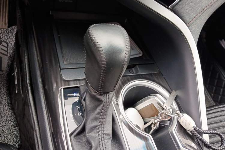 Used Toyota Camry 2021 2.5G Luxury Edition Gear Lever
