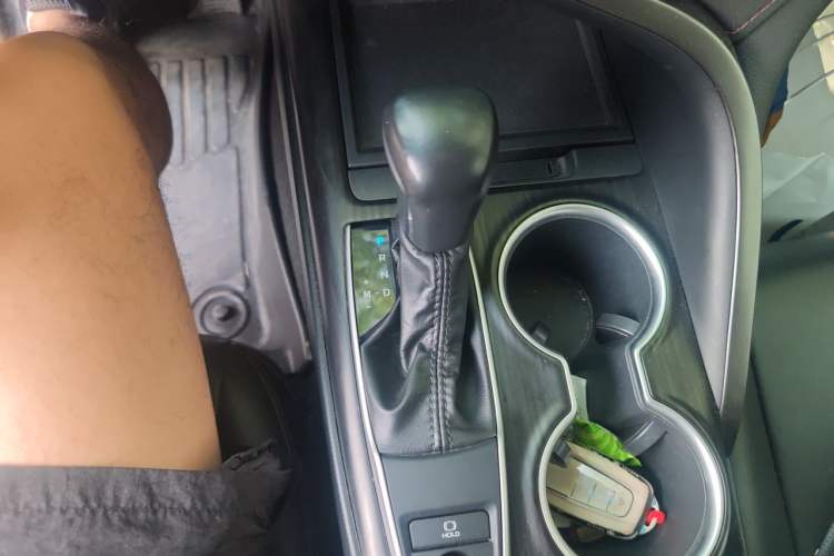 Used Toyota Camry 2021 2.0G Luxury Edition Gear Lever